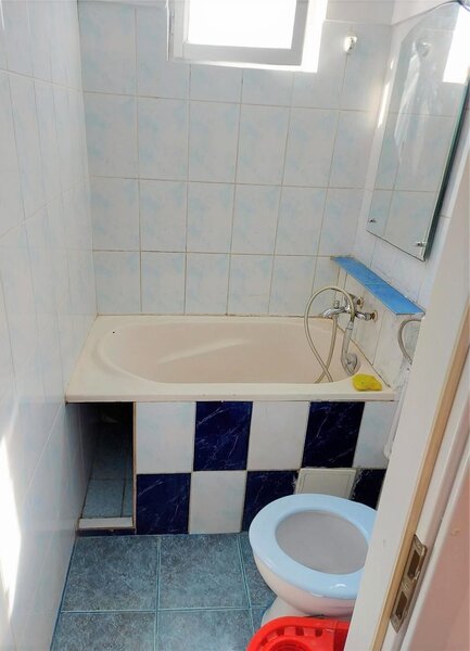 Salaj, Aleea Bacau, 15-20 minute de Piata Unirii